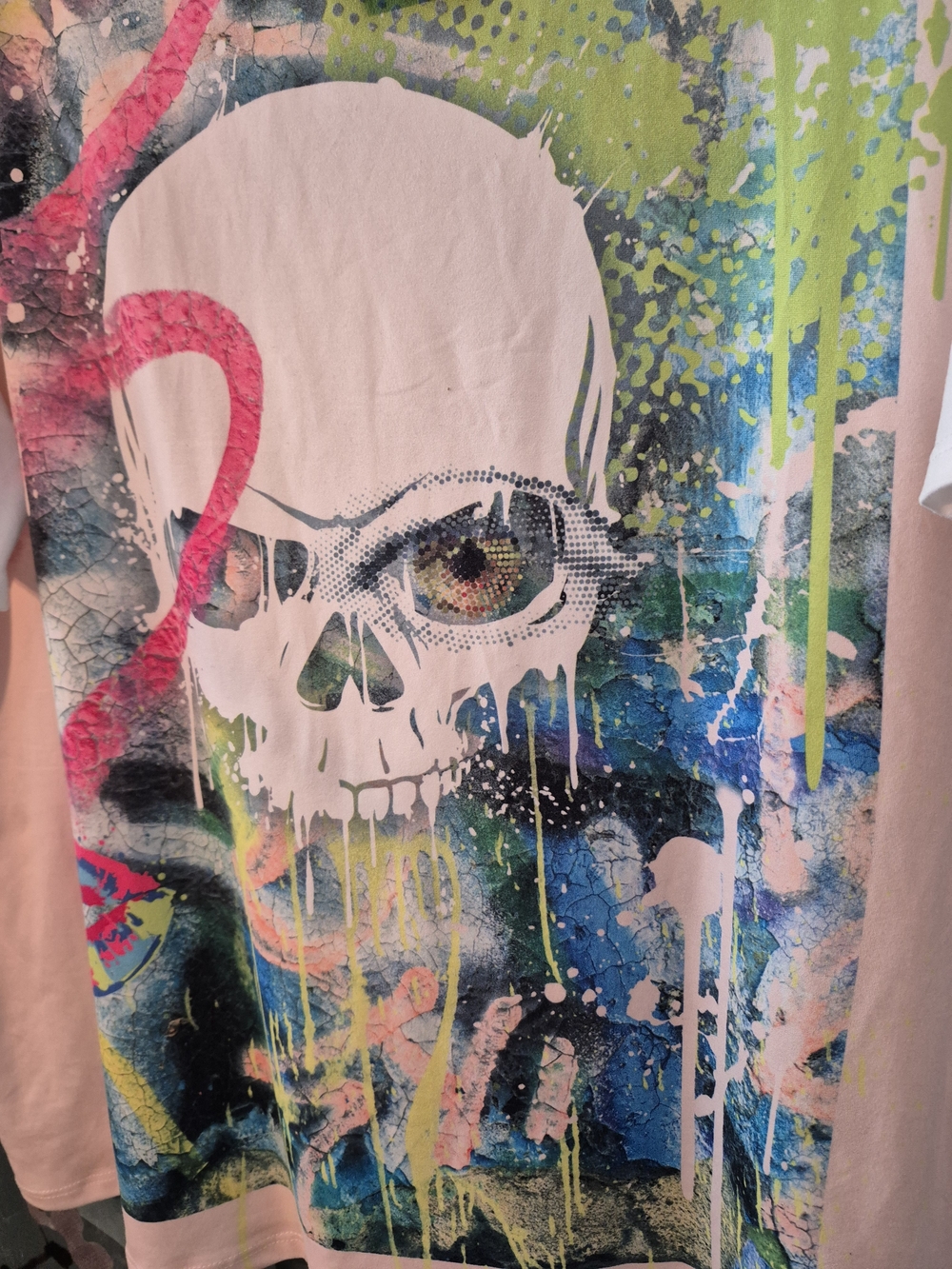 Women's Light Pink Skull Graphic Short Sleeve Tee